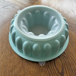 Mint Green Tupperware Jello Mold